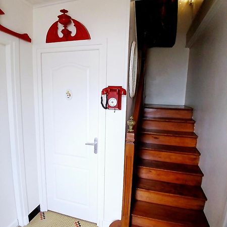 B&B Chez Annie Saint-Martin-de-Gurçon Esterno foto