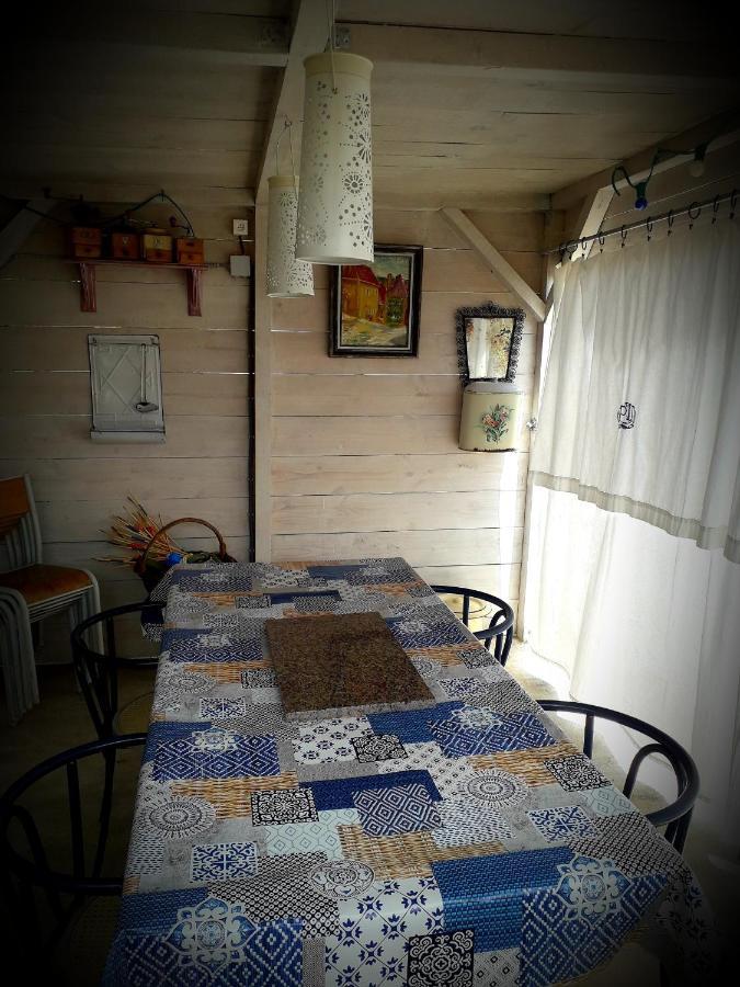 B&B Chez Annie Saint-Martin-de-Gurçon Esterno foto