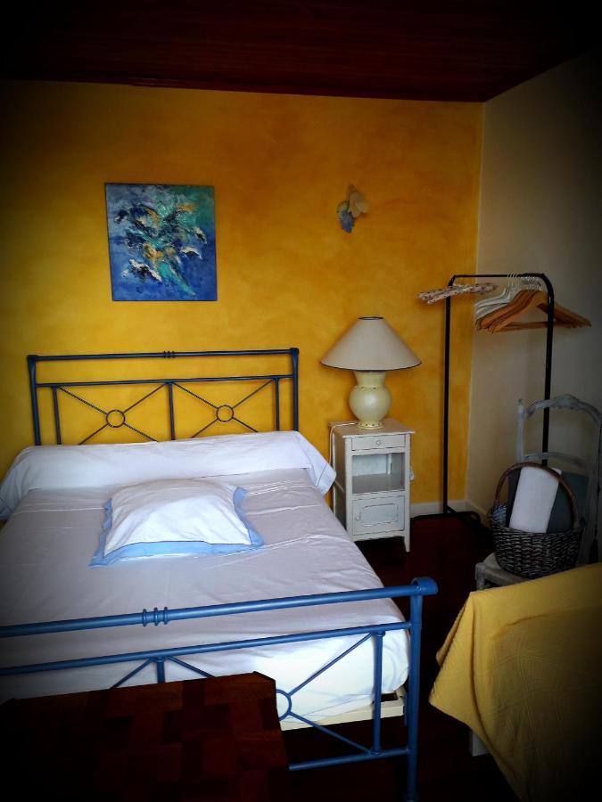 B&B Chez Annie Saint-Martin-de-Gurçon Esterno foto